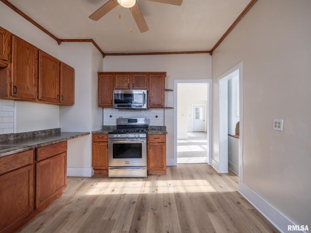 615 SUMMER Street, Pekin, IL 61554