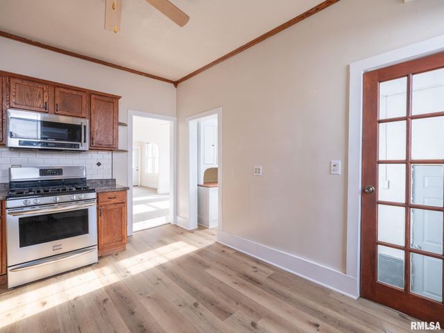 615 SUMMER Street, Pekin, IL 61554