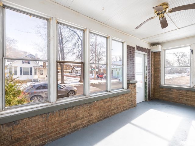 615 SUMMER Street, Pekin, IL 61554