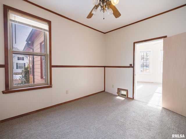 615 SUMMER Street, Pekin, IL 61554