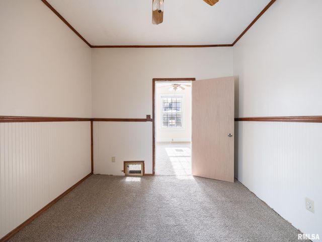 615 SUMMER Street, Pekin, IL 61554