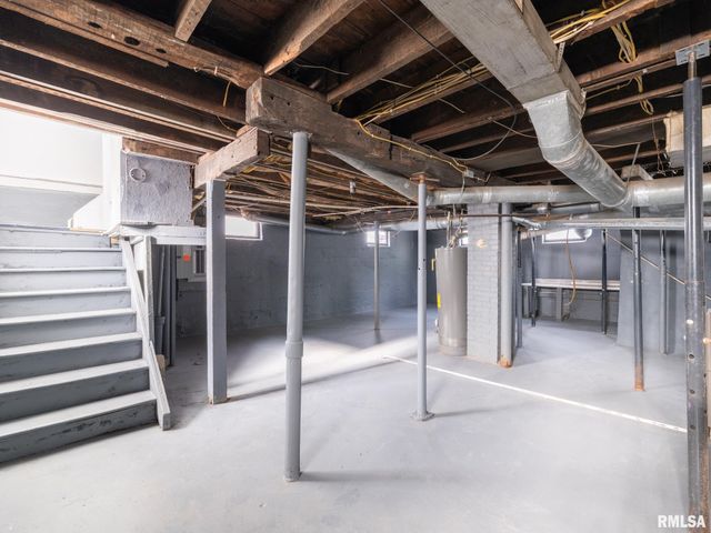 615 SUMMER Street, Pekin, IL 61554