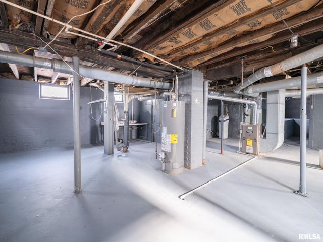 615 SUMMER Street, Pekin, IL 61554