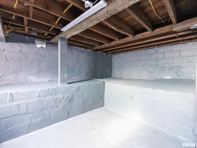 615 SUMMER Street, Pekin, IL 61554