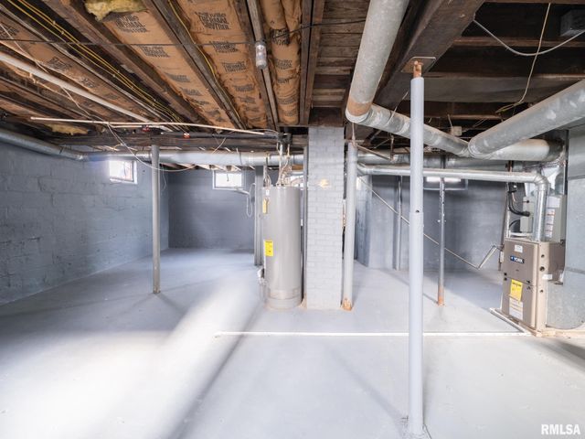 615 SUMMER Street, Pekin, IL 61554