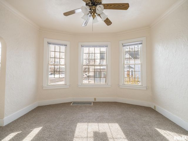 615 SUMMER Street, Pekin, IL 61554