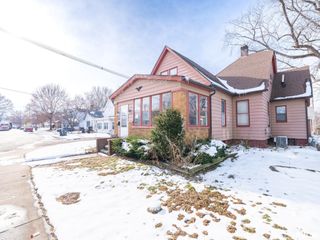 615 SUMMER Street, Pekin, IL 61554