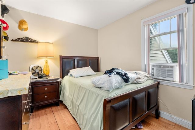 86 Oakland St, Stoughton, MA 02072