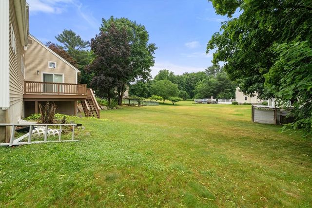 86 Oakland St, Stoughton, MA 02072