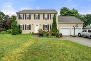 86 Oakland St, Stoughton, MA 02072