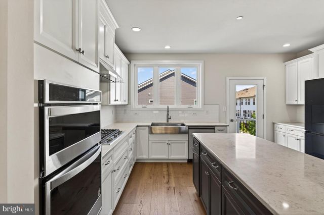 512 HOOPES LN, Media, PA 19063