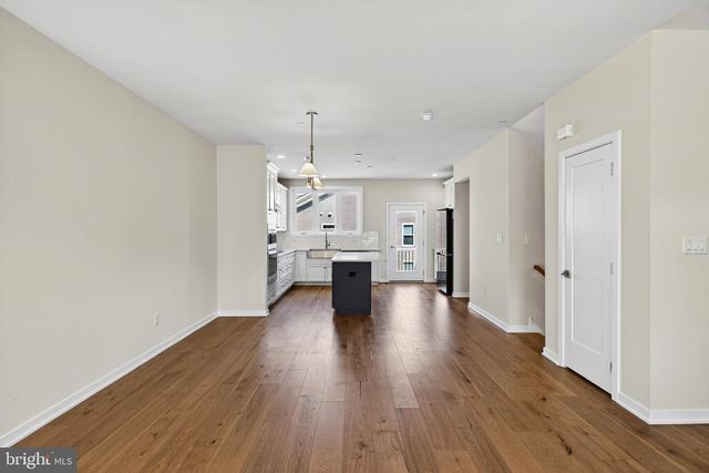 512 HOOPES LN, Media, PA 19063