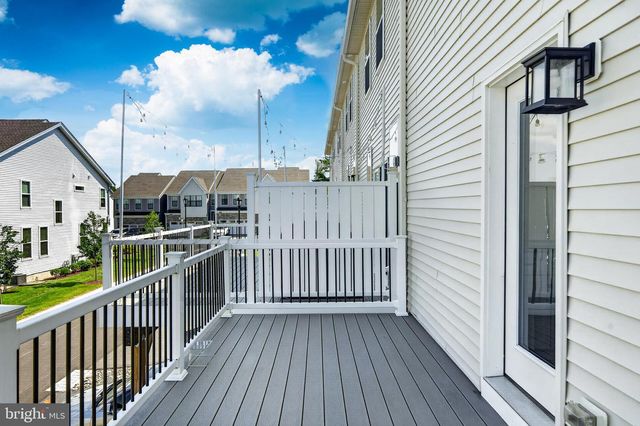 512 HOOPES LN, Media, PA 19063
