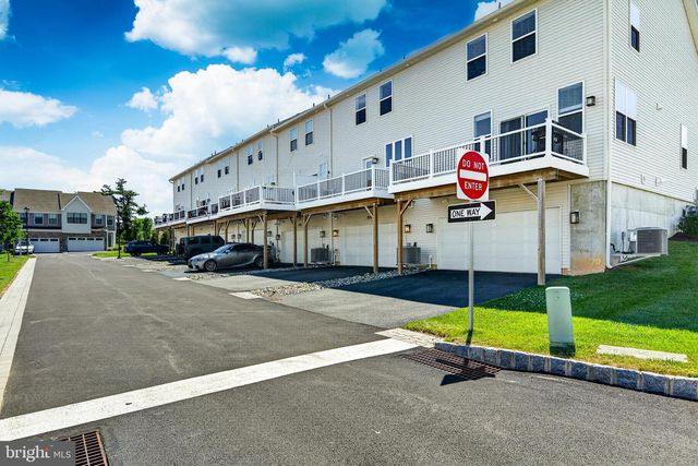 512 HOOPES LN, Media, PA 19063