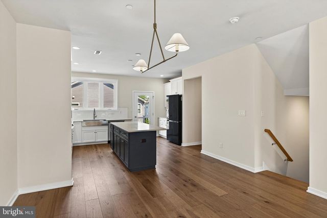 512 HOOPES LN, Media, PA 19063