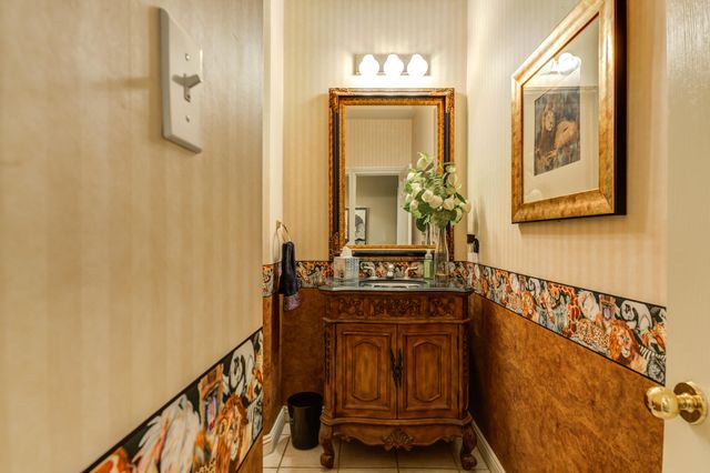 30 W Lakeshore Drive, Ransom Canyon, TX 79366