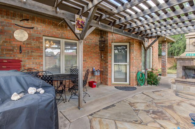 30 W Lakeshore Drive, Ransom Canyon, TX 79366