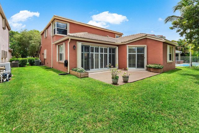 2129 RESTON Circle, Royal Palm Beach, FL 33411