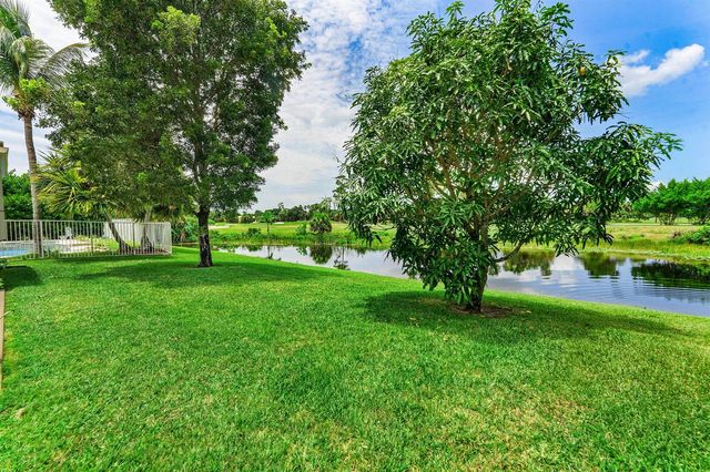 2129 RESTON Circle, Royal Palm Beach, FL 33411