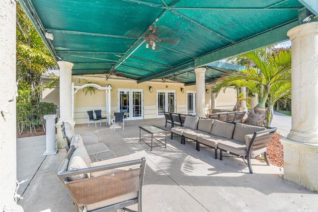 2129 RESTON Circle, Royal Palm Beach, FL 33411