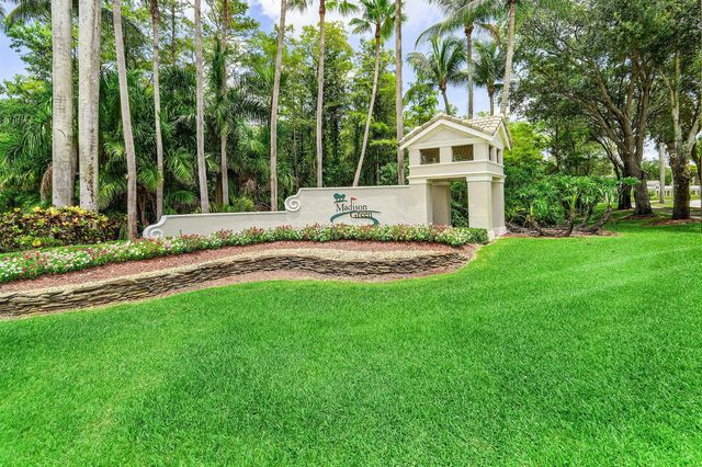 2129 RESTON Circle, Royal Palm Beach, FL 33411