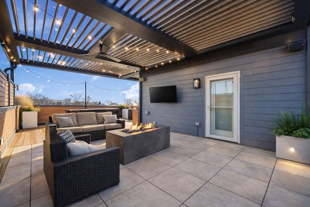 1042 W Altgeld Street 3, Chicago, IL 60614