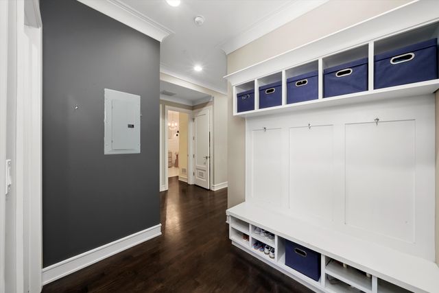 1042 W Altgeld Street 3, Chicago, IL 60614