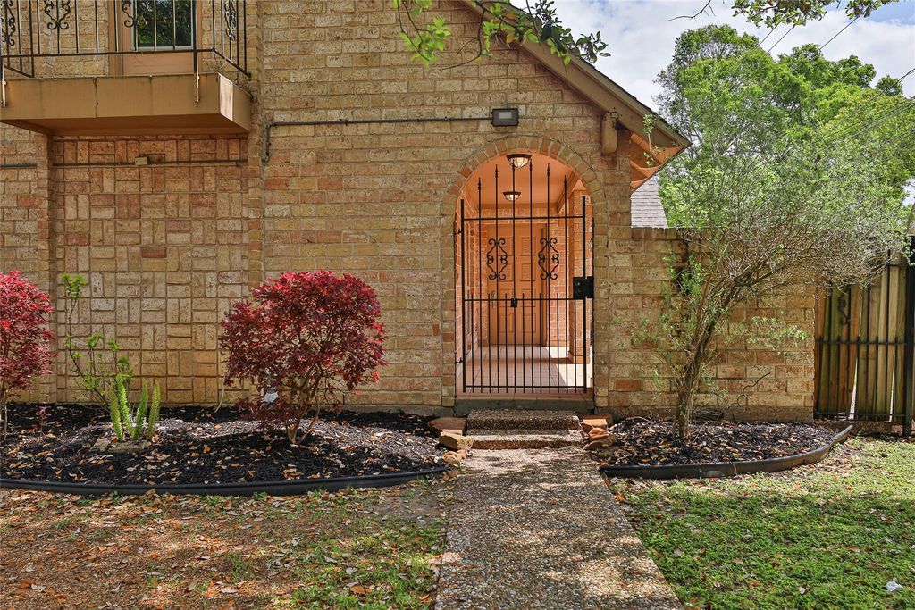 2706 Stetson Lane, Houston, TX 77043