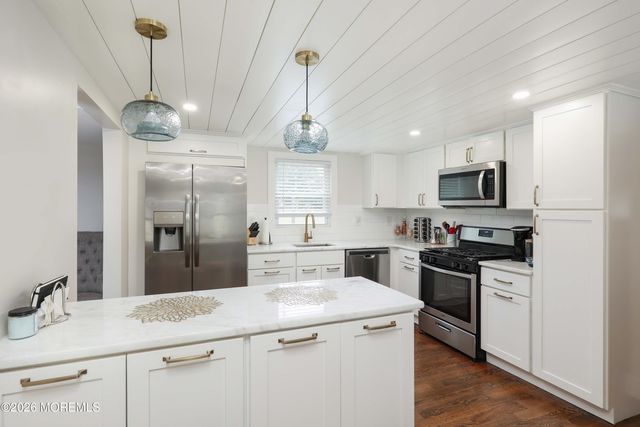 17 Clinton Street, Freehold, NJ 07728