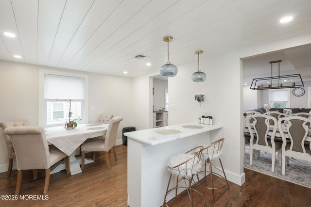 17 Clinton Street, Freehold, NJ 07728