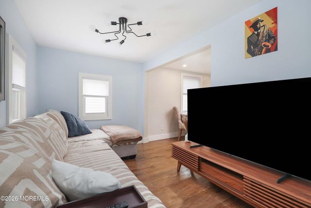 17 Clinton Street, Freehold, NJ 07728