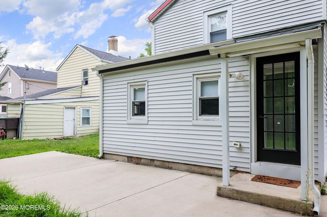 17 Clinton Street, Freehold, NJ 07728