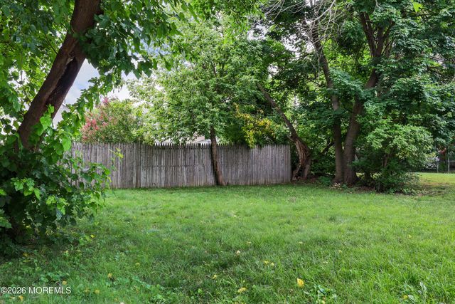 17 Clinton Street, Freehold, NJ 07728