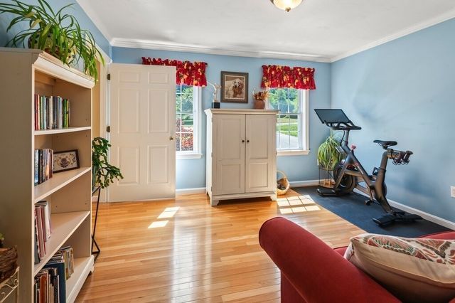 9 Gannett Way, Hopedale, MA 01747