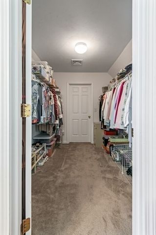 9 Gannett Way, Hopedale, MA 01747