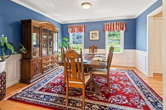 9 Gannett Way, Hopedale, MA 01747