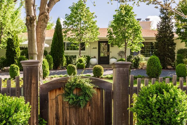 4411 S WANDER LN, Holladay, UT 84124