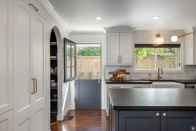 4411 S WANDER LN, Holladay, UT 84124