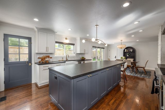 4411 S WANDER LN, Holladay, UT 84124