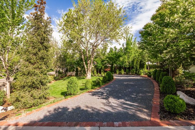 4411 S WANDER LN, Holladay, UT 84124