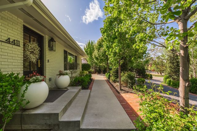 4411 S WANDER LN, Holladay, UT 84124