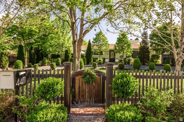 4411 S WANDER LN, Holladay, UT 84124