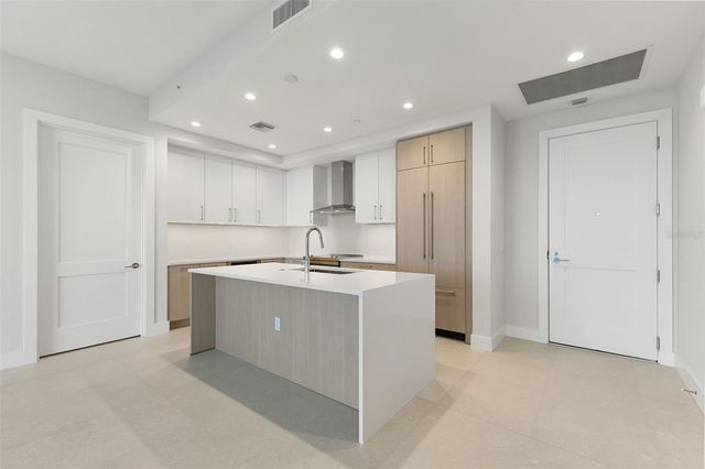 275 1ST AVENUE S 2308, St Petersburg, FL 33701