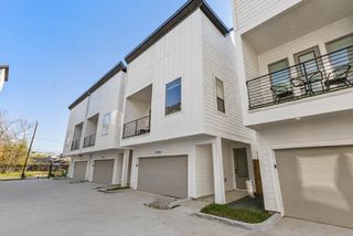 6742 Peerless Street B, Houston, TX 77021