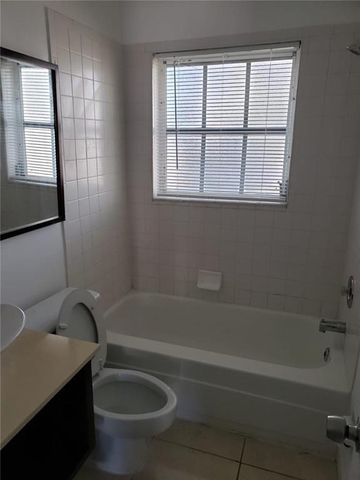 4951 Wedgewood Way 2, West Palm Beach, FL 33417