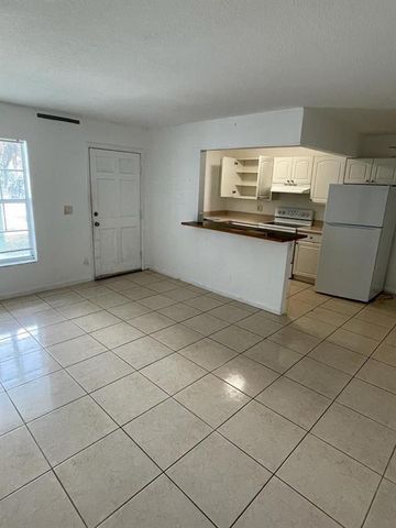 4951 Wedgewood Way 2, West Palm Beach, FL 33417