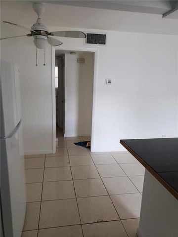 4951 Wedgewood Way 2, West Palm Beach, FL 33417