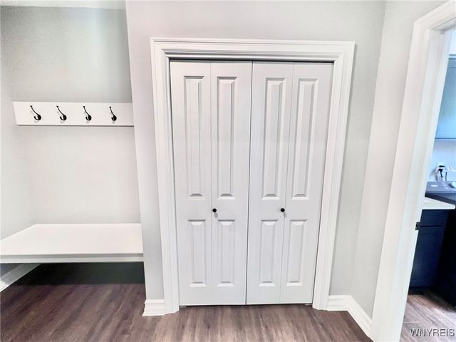 7290 Woodhaven Drive, Lockport Town, NY 14094