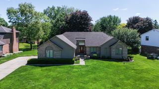 53240 Hillside Drive, Shelby Twp, MI 48316
