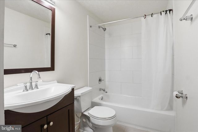 4749 HERSAND CT, Woodbridge, VA 22193
